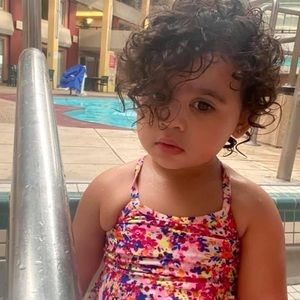 Meet your Posher, Rose